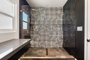 Bathroom - Escape Island  (Palm Springs)