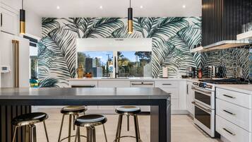 House | Private kitchen | Full-size fridge, microwave, oven, stovetop