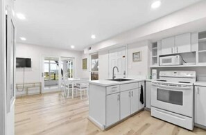 Fridge, microwave, oven, stovetop - The Rune -  Waterfront Home 
private beach & boat slip,  3300sq ft, large yard (Orange Beach)