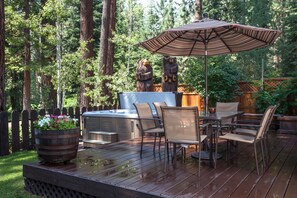 Outdoor dining - Updated Kings Beach Cabin - Walk to Beach, Hot Tub (Tahoe Vista)