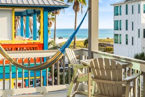 Property grounds - Limited Time March Savings | Pet-Friendly, Private Pool, Steps to Beach Access & Red Bar! (Santa Rosa Beach)