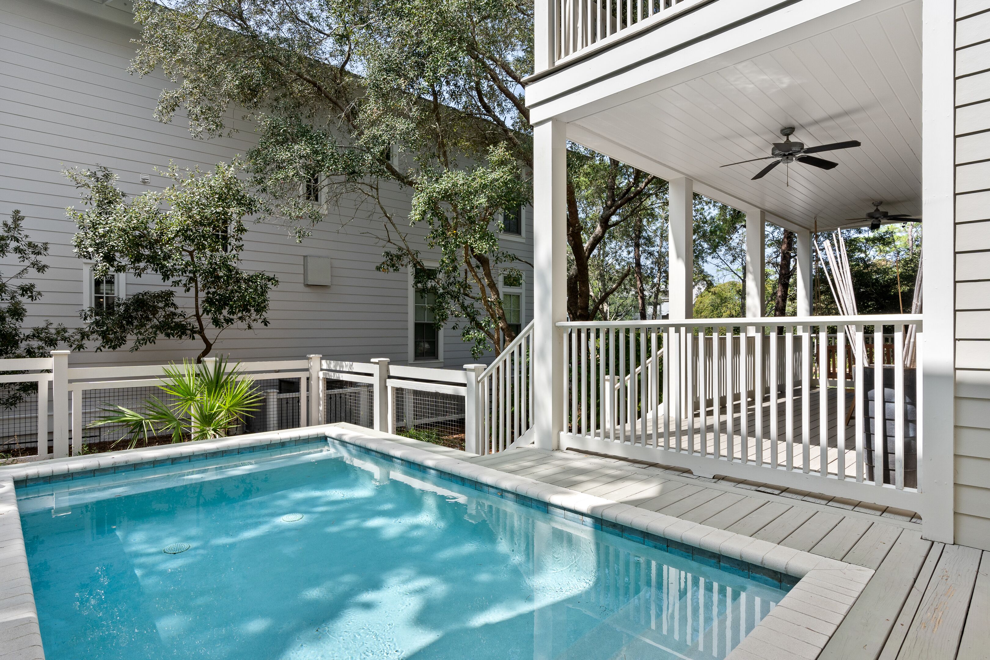 Watercolor Dreamin | Private Heated Pool | Golf Cart & Bikes | Walk to Seaside