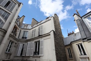 Exterior - Chambre en Plein de Paris (Paris)