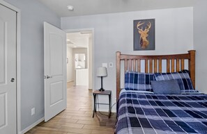 3 Schlafzimmer, Schreibtisch, Bügeleisen/Bügelbrett, kostenloses WLAN