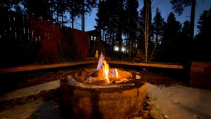 Property grounds - Family Comfort • Gas Fires + Grill • Playground • Full A/C + Heat (Flagstaff)