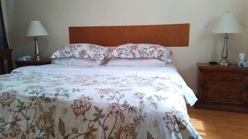 1 bedroom, in-room safe, desk, iron/ironing board