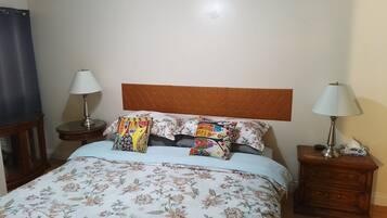 1 bedroom, in-room safe, desk, iron/ironing board