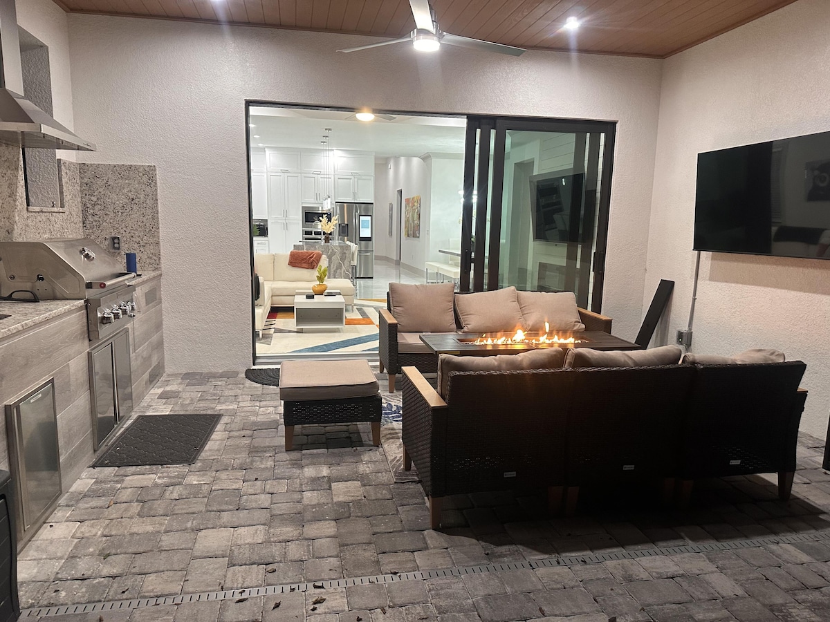 Photo 32 of Naples Vibes! Close to the 🏖️! Heated Pool&Spa, Lanai, Grill! Two Kings! Arcade!