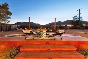 Terrace/patio - Starisimo: Cowboy Tub & Hot Tub (Joshua Tree)