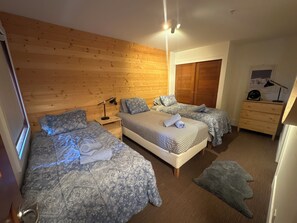 3 soverom, strykejern/-brett, wi-fi og sengetøy