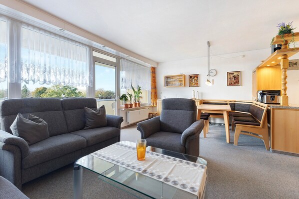 TV, DVD player, table tennis