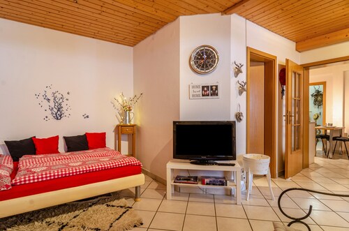 Studio-Apartment 'Schwarzwald Nescht Triberg' mit Bergblick, Gemeinschaftsterrasse & WLAN