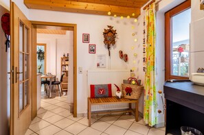 Interior - Vacation apartment 'Schwarzwald Nescht Triberg' with mountain view and WLAN (Triberg)