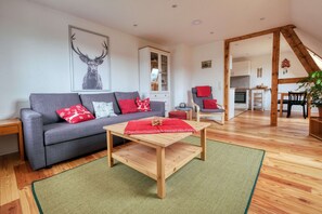 Een televisie en een tafeltennistafel