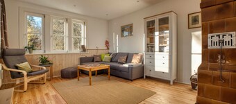 Apartment 'Zum Alten Wärterhaus Erdgeschoss' with Lake View, Shared Terrace and Wi-Fi