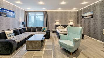 Fernseher, Stereoanlage