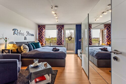Ferienwohnung "Comfort" mit Gemeinschaftsgarten, Balkon und WLAN