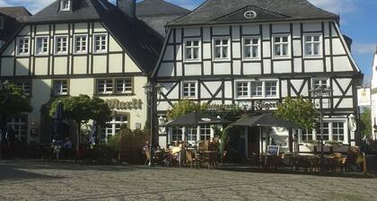 Ferienwohnung "Comfort" mit Gemeinschaftsgarten, Balkon und WLAN