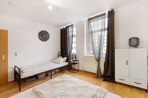 1 bedroom, free WiFi, bed sheets