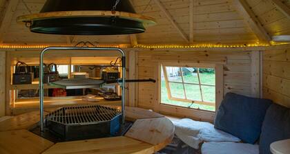 Ferienwohnung Kuschel mit Balkon, Grillhüte und Infrarotkabine.