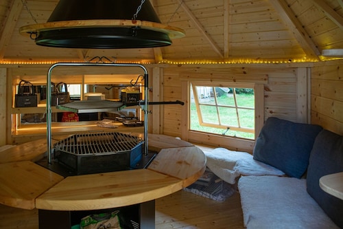 Ferienwohnung Family mit Balkon, Grillhüte und Infrarotkabine.