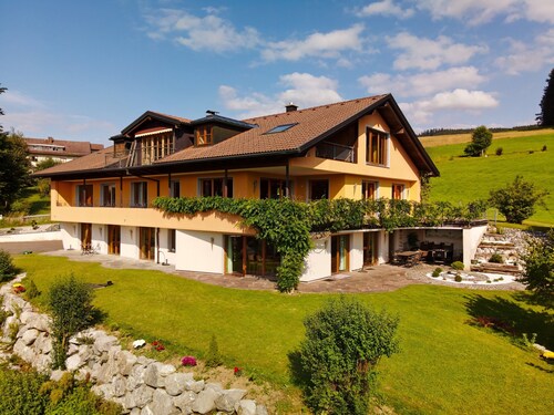 Ferienwohnung 'Lichtblick' mit Bergblick, Balkon und WLAN
