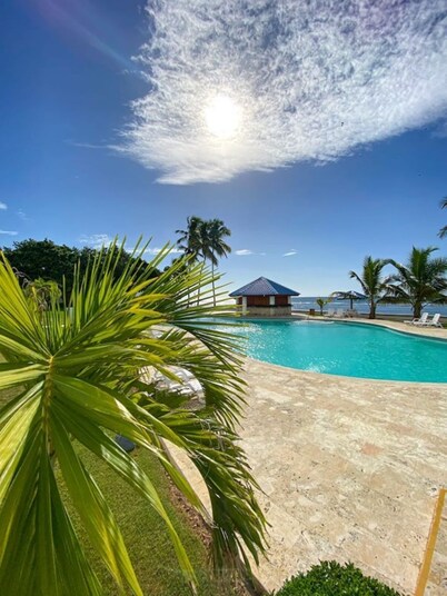 Amazing Views Ocean Front Condo!