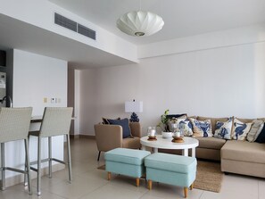 Smart TV - Amazing Views Ocean Front Condo! (Juan Dolio)