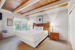 1 habitación, tabla de planchar con plancha, internet y ropa de cama 