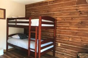2 Schlafzimmer, Internetzugang, Bettwäsche