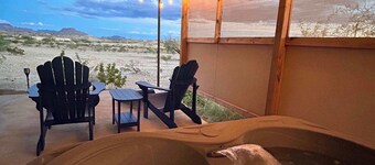 Mucho Gusto PLUS Casita: 3br 3ba, 2.4 miles from BBNP