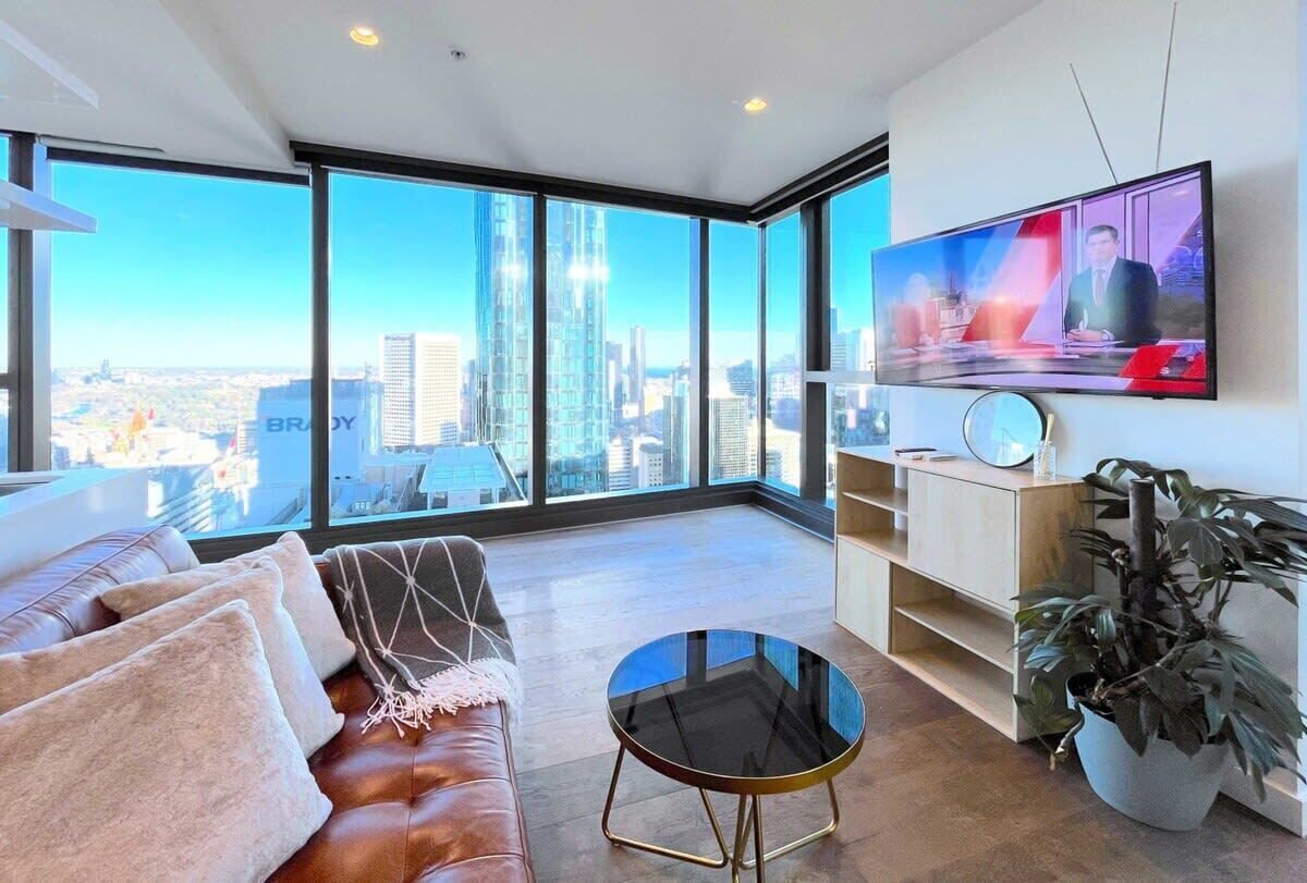 Télévision, espaces bureaux