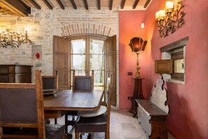 Dining - Villa Assisi - Santa Maria Degli Angeli ,Umbria (Santa Maria degli Angeli)
