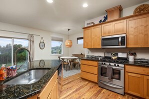 Fridge, microwave, oven, stovetop - Incredible New Construction Single Level Lakeview Home, New Everything, Ping Pong, Fire-Pit, BBQ (Warrenton)