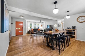 Interior - Orange You Glad | 3 BR | Hot Tub | Firepit (Fredericksburg)