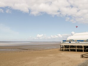 Beach nearby - Seabar (Burnham-on-Sea)