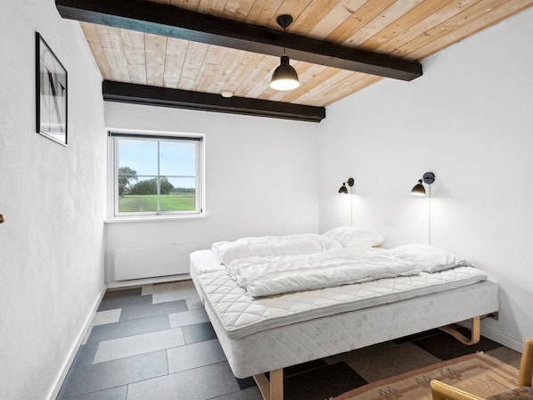 8 Schlafzimmer, WLAN