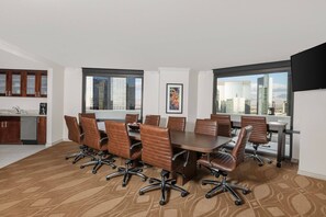 Meeting facility - Marriott's Grand Château - 2 Bedroom Sleeps 8 - Las Vegas Resort! Great Location (Las Vegas)