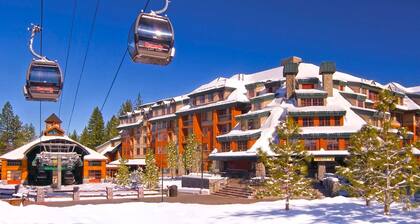 Marriott's Timber Lodge - Ski-In & Ski-Out - Sleeps 8!