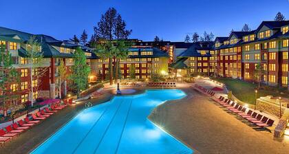 Marriott's Timber Lodge - Ski-In & Ski-Out - Sleeps 8!