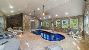 Indoor pool, a heated pool - Its Got it all Y'all: Indoor Pool Theater Arcade Firepit (Pigeon Forge)
