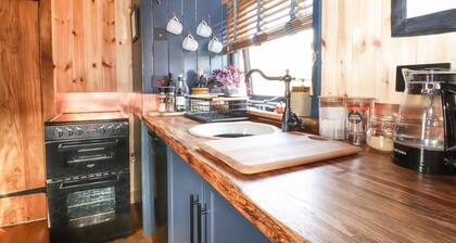 Dunfell Shepherd's Hut