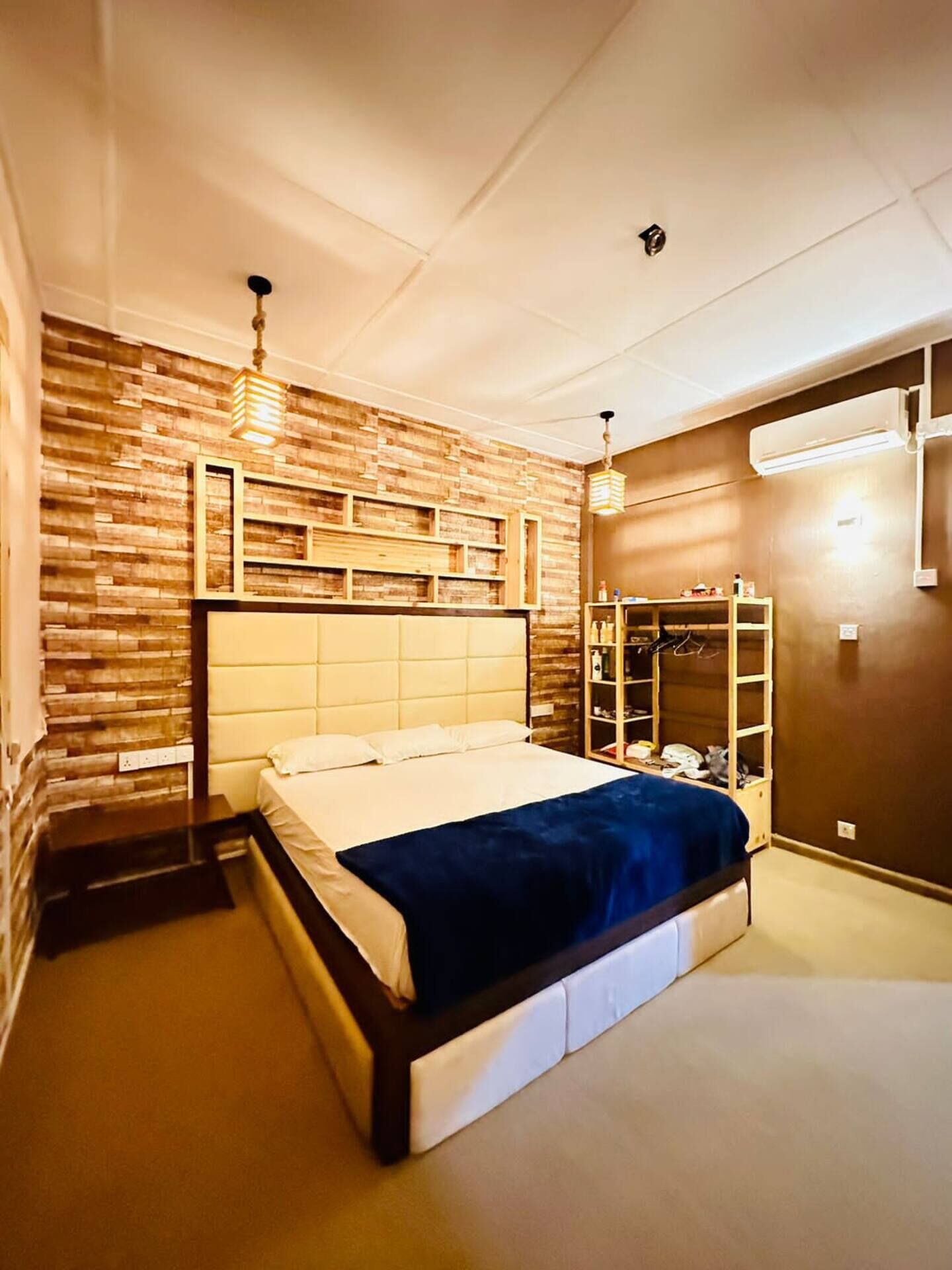 3 bedrooms, WiFi, bed sheets