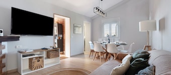 Holiday Home 'El Apretadero' with Private Terrace and Wi-Fi