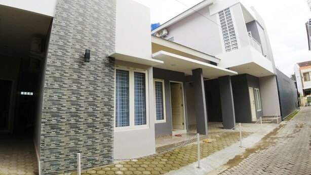 Gambar tidak terklasifikasi, 1 dari 28, tombol