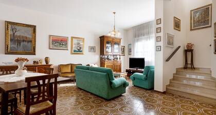 Holiday Home 'Casa Delle Ortensie' with Private Terrace, Private Garden and Wi-Fi