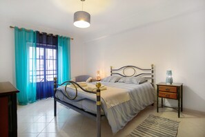 2 Schlafzimmer, Bügeleisen/Bügelbrett, kostenloses WLAN, Bettwäsche