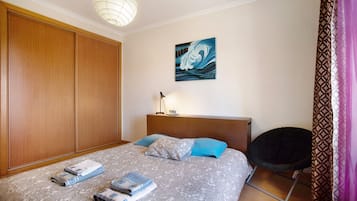 2 bedrooms, free WiFi, bed sheets