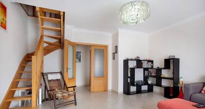 Holiday Home 'A O - Ferrel House Casual' with Balcony and Wi-Fi
