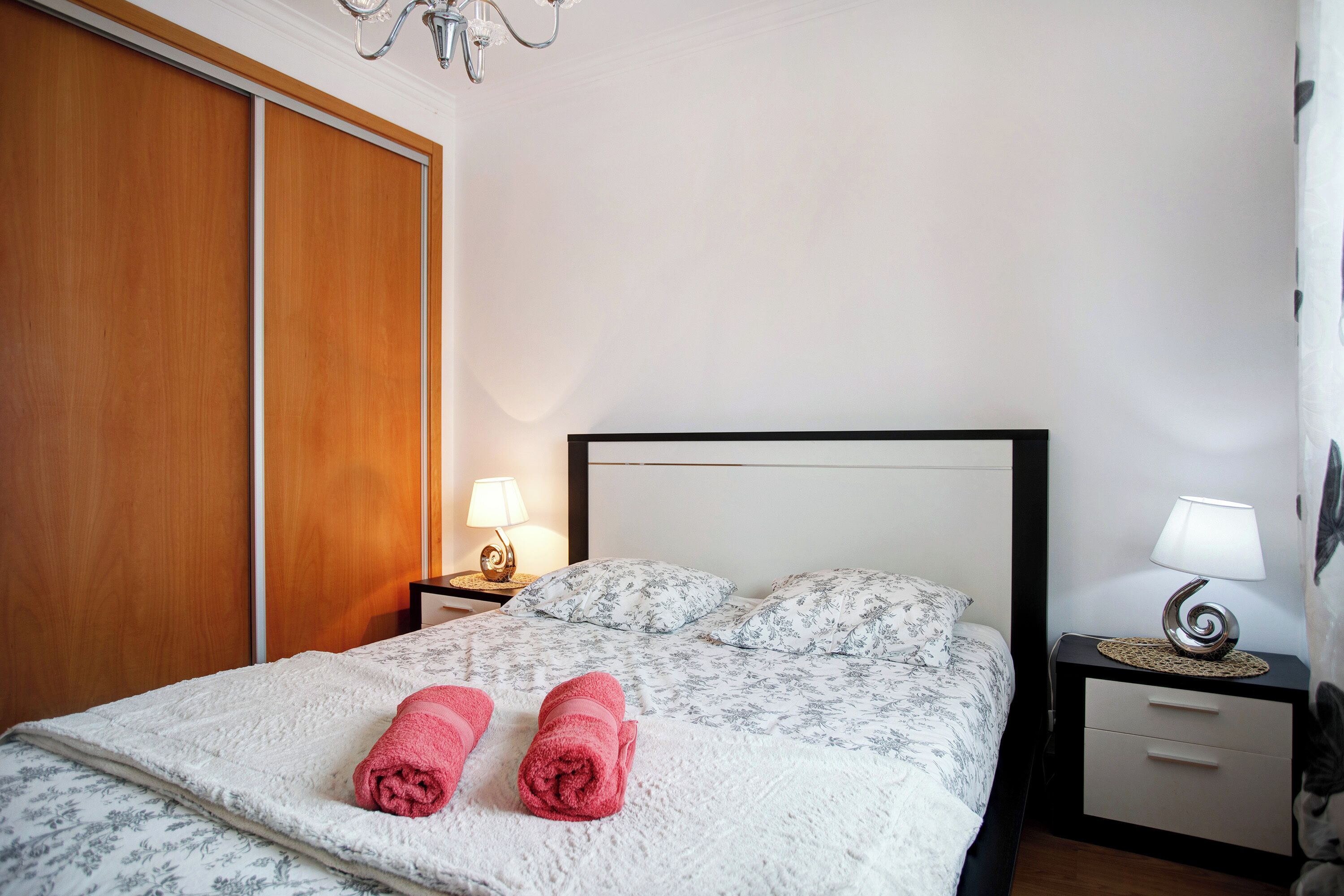 2 間睡房、免費 Wi-Fi、床單